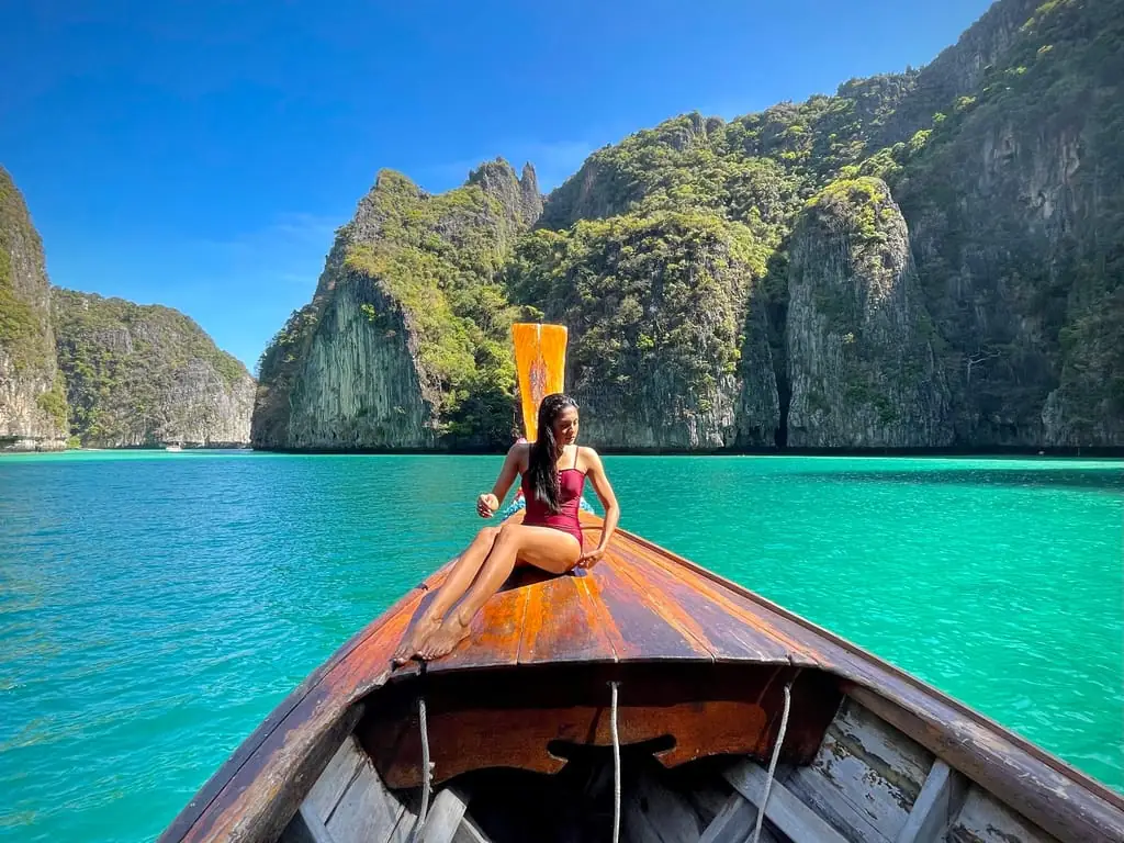 Phi Phi 7-Island Longtail Snorkelling Tour with Sunset β turquoise water and limestone cliffs of Maya Bay, Phi Phi (photo 1)