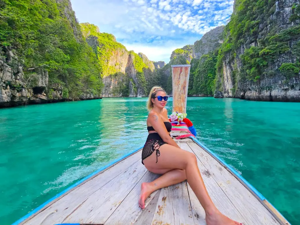 Phi Phi Private Longtail: Maya Bay, Pileh Lagoon & Snorkel β turquoise water and limestone cliffs of Maya Bay, Phi Phi (photo 1)